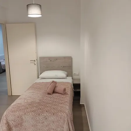 Apartment Anibo & Ad30 *